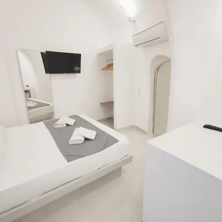 Fira Cityliv Rooms Appartamento *
